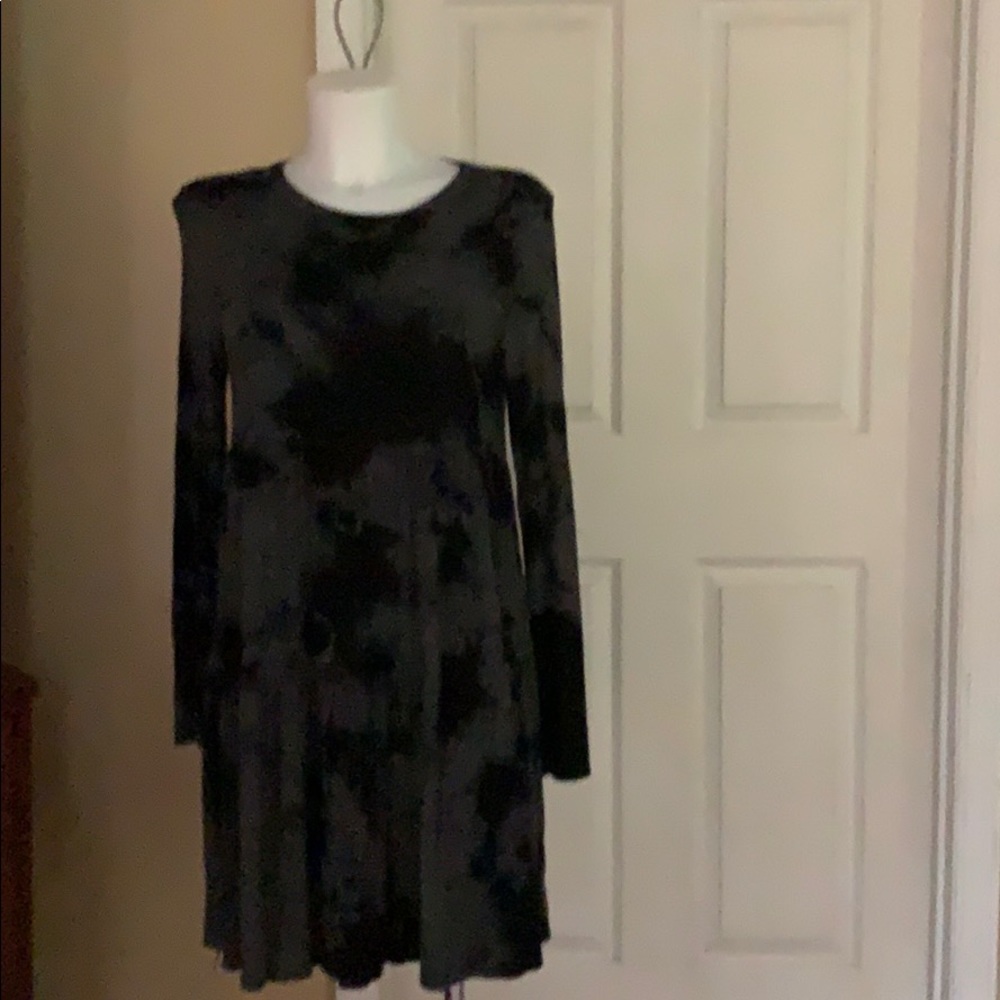Women’s M long sleeve dress